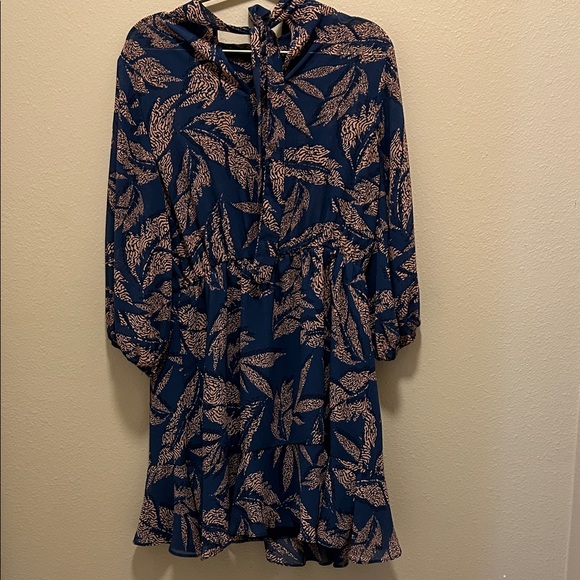 Dresses & Skirts - Navy and Beige Leaf Print Dress